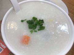 -广东小美食(果戈里大街店)