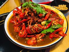特色十三香龙虾-虾弄弄海派小龙虾·牛羊蝎子火锅