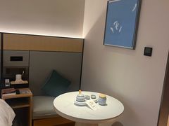 -全季酒店(重庆李子坝牛角沱地铁站店)
