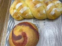 -焙丽拾光(麦凯乐直营店)