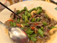 杭椒爆炒牛肉-新白鹿餐厅(龙游路总店·杭帮菜名店)