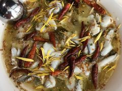 黃金酸菜魚-鱼亨小鲜酸菜鱼(大信店)