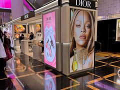 -Dior(新八佰伴店)