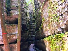 -梭布垭石林景区