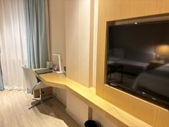 -南宁世纪君悦大酒店(青秀万达滨湖路地铁站店)