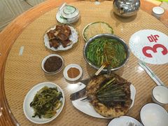 -岩保农家乐