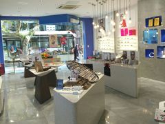店内环境-茂昌眼镜(南京西路店)