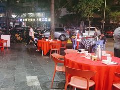 -龙巢盱眙龙虾·牛蛙·烧烤宵夜(八卦岭店)