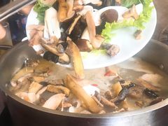 -野菌皇海景野生菌火锅(滨海大道店)