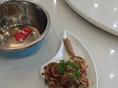 -覃记海鲜美食餐厅