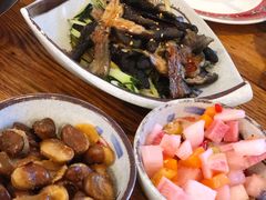-毛辣果·贵州红酸汤牛肉火锅(西单店)