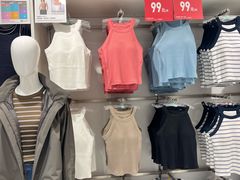 -优衣库(上海正大广场店)