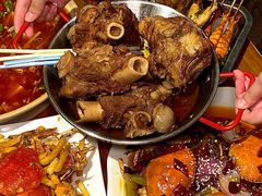 -李双猪·小龙虾·烧烤·羊肉煲(乐山店)