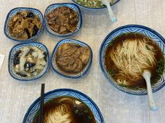 -朱洪元苏式面馆(绿宝广场店)