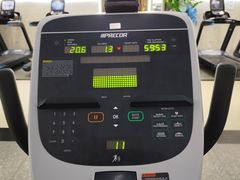 -悦莱美游泳健身(珠江新城花城汇店)