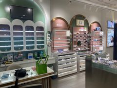 -GOOMI久米眼镜·蔡司·依视路·明月官方授权店(龙德紫金店)