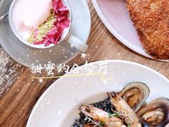 餐具摆设-FLOVIE FLORIST CAFE