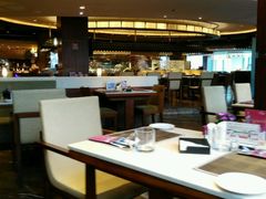 -广州中心皇冠假日酒店·汇点大堂吧