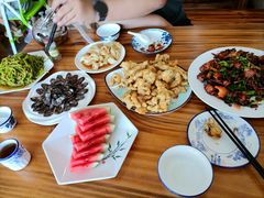 -美顺香食府鱼头老店(雪野湖店)