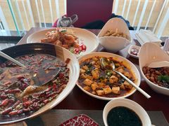 -粤尚腾香居中餐厅(首都机场希尔顿店)