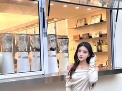 -HUGS coffee(东区店)