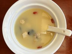-云南荟·湖畔领宴(领事馆店)