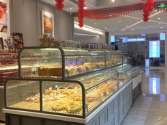 面包甜点陈列柜-面包新语(龙湖·西宸天街店)