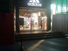 -adidas(正佳广场店)