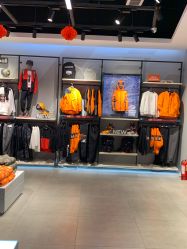 -安踏儿童(世欧王庄店)