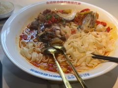 -坛宗剁椒鱼头(河西王府井店)