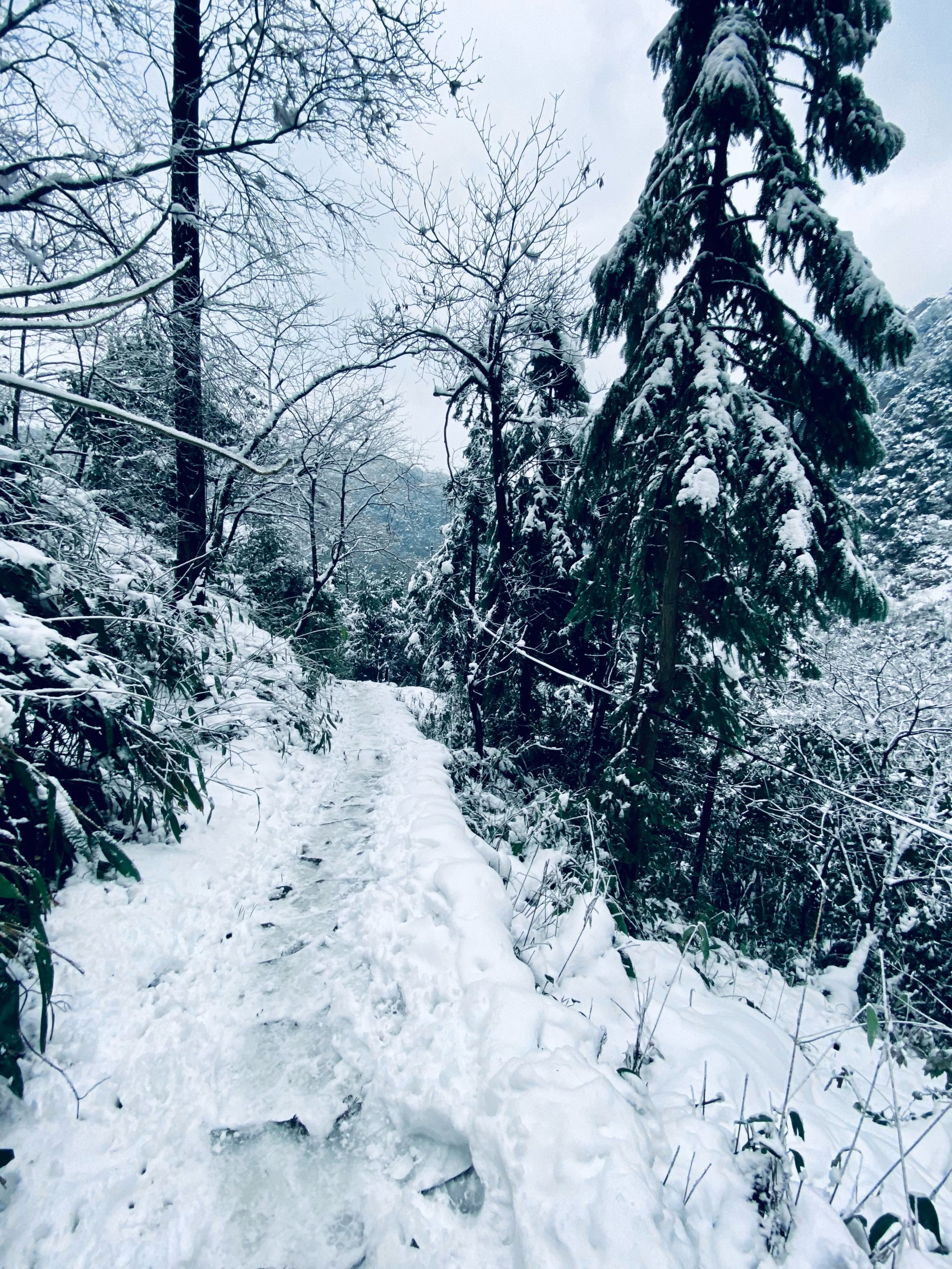 富阳龙门山雪景图片