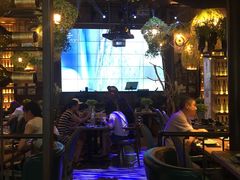 -临界音乐酒馆·小龙虾·江湖菜(华熙LIVE·鱼洞店)