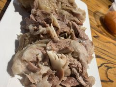 手抓羊肉-有奴思烤肉·清真(正宁路店)