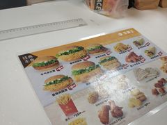 -华莱士·全鸡汉堡(财经学院店)