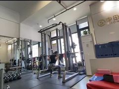 -中田健身工作室(绿地大道店)