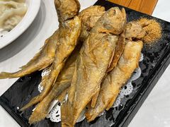 炸小黄花鱼-海知道大连海鲜水饺(南山大冲店)