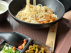 -勝记粉库桂林米粉非遗传承(西街店)