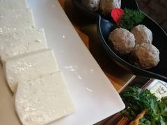 手打牛丸-手选潮汕鲜活牛肉火锅(二七广场店)