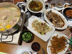 -肥仔文澳门猪骨煲(南京西路店)