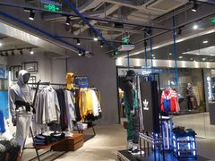 -阿迪达斯(武林银泰三叶草店)