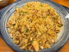 俊屋招牌海鲜炒饭-俊屋料理·烧鸟·寿司·日泰融合菜(星际云汇店)