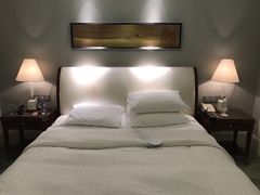 夜床-上海圣淘沙万怡酒店