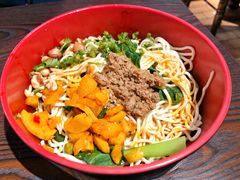 -爆炸头阿姨小四川正宗川味小吃(无任何分店)