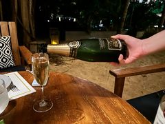 -三亚艾迪逊酒店·海滩烧烤 BARBACOA·现场乐队·浪漫晚餐·烧烤海鲜