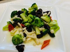 -老六杀猪菜(进乡街店)