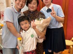 -上海青草地幼儿园