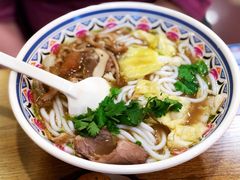-鑫花溪牛肉米粉(人民广场店)