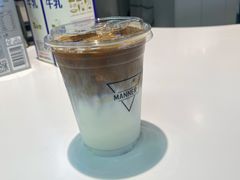 拿铁-Manner Coffee(芮欧百货店)