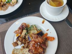 -大中华希尔顿酒店-念自助餐·海南美食·三文鱼
