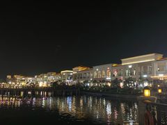 -百联奥特莱斯广场(南京店)